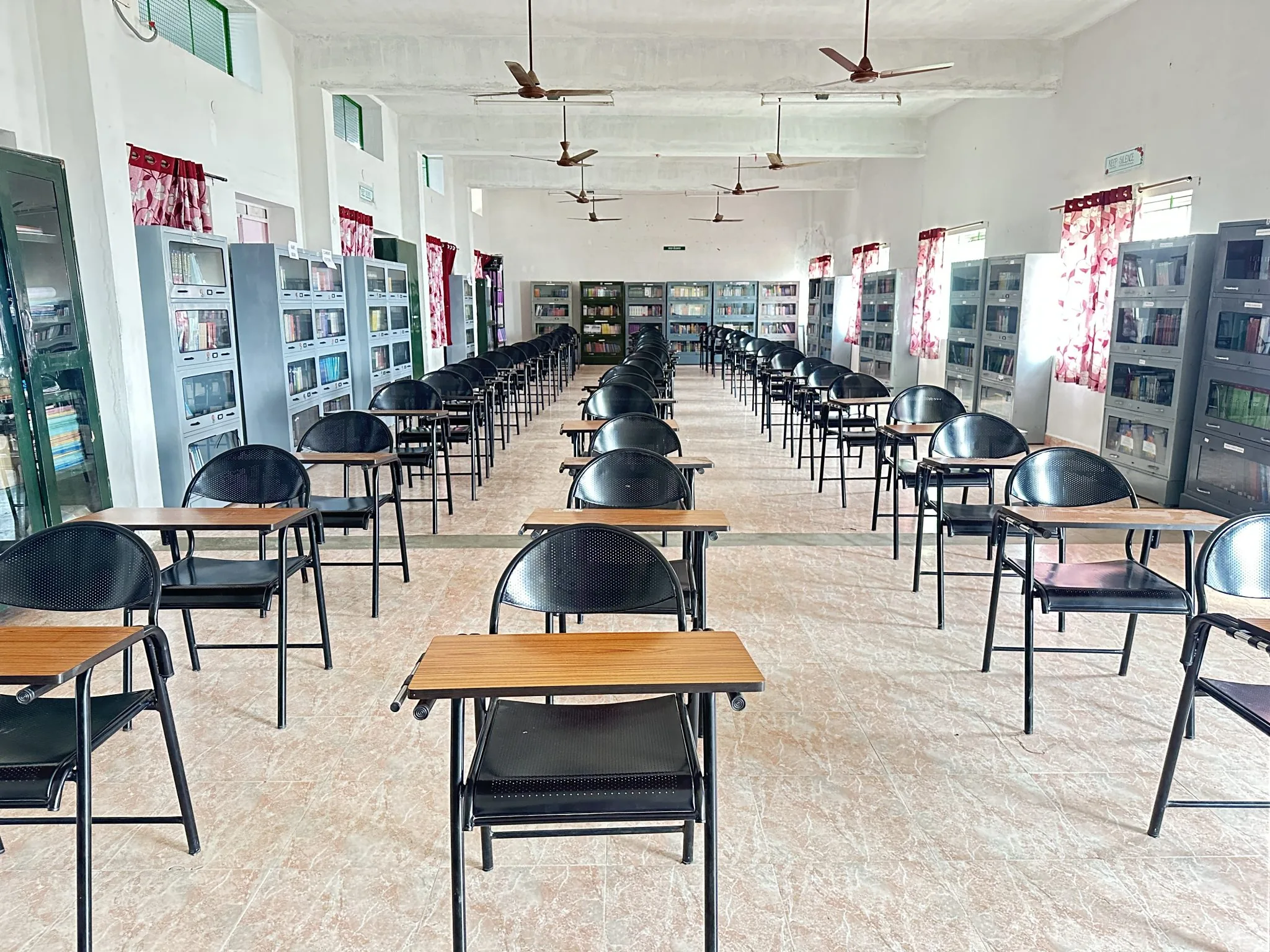 Allied Health Science Learning Commons with wooden desks and study areas